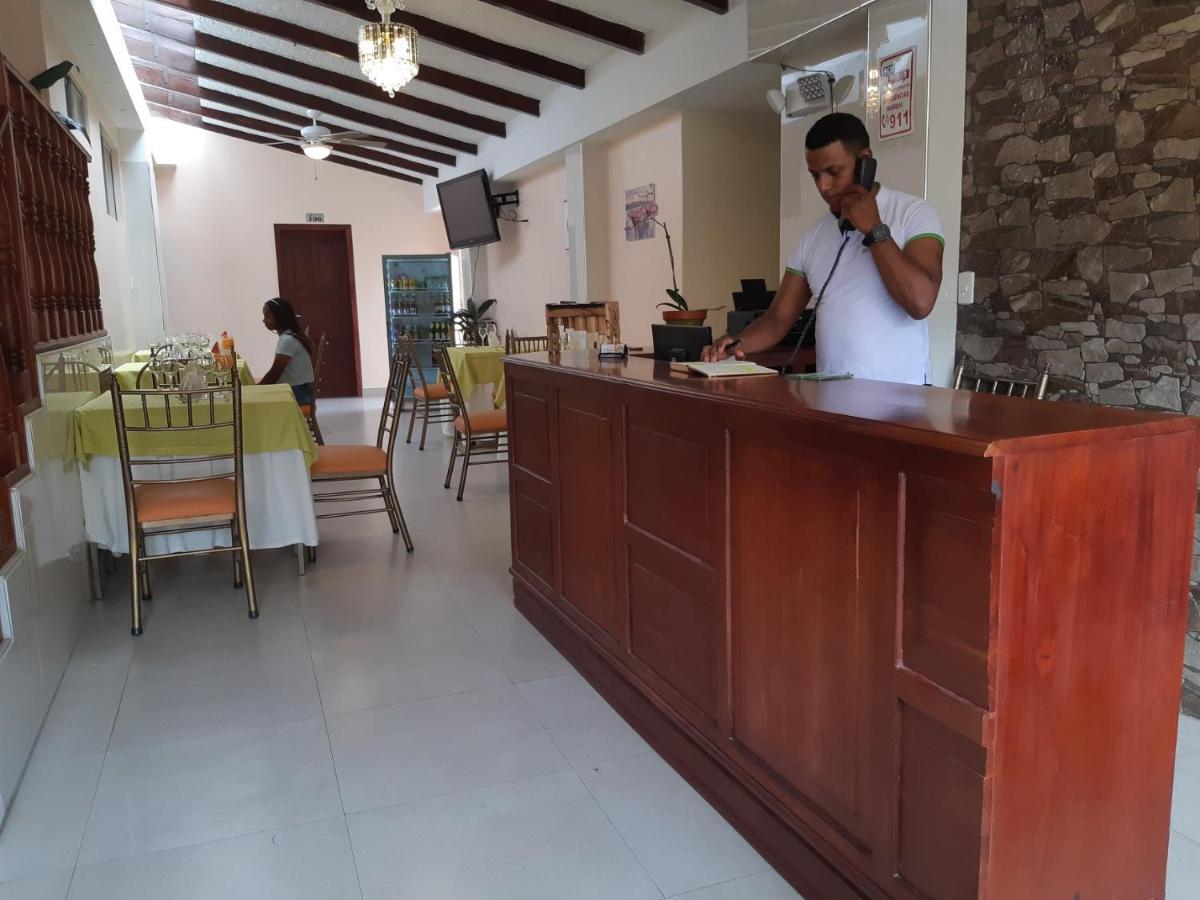 Hotel Cayapas Esmeraldas Extérieur photo